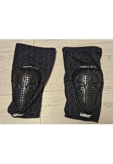 Мотонаколінники Leatt Airflex 30євро