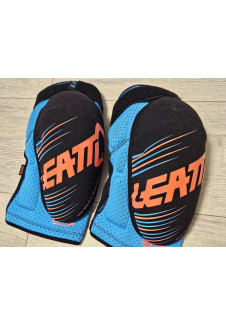 Мотонаколінники Leatt KneeGuard 3DF 5.0 p.S\M 50євро